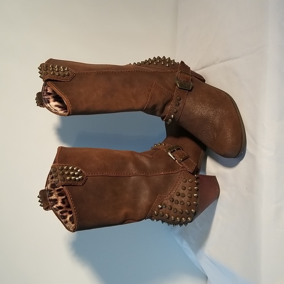 Betsey Johnson Shoes - XOX Betsey Johnson western boots